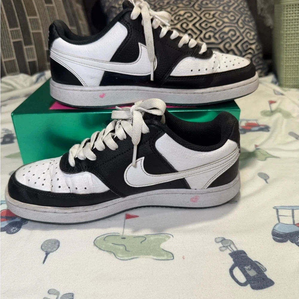 Nike Black Mesh Sneakers - Picture 3 of 10